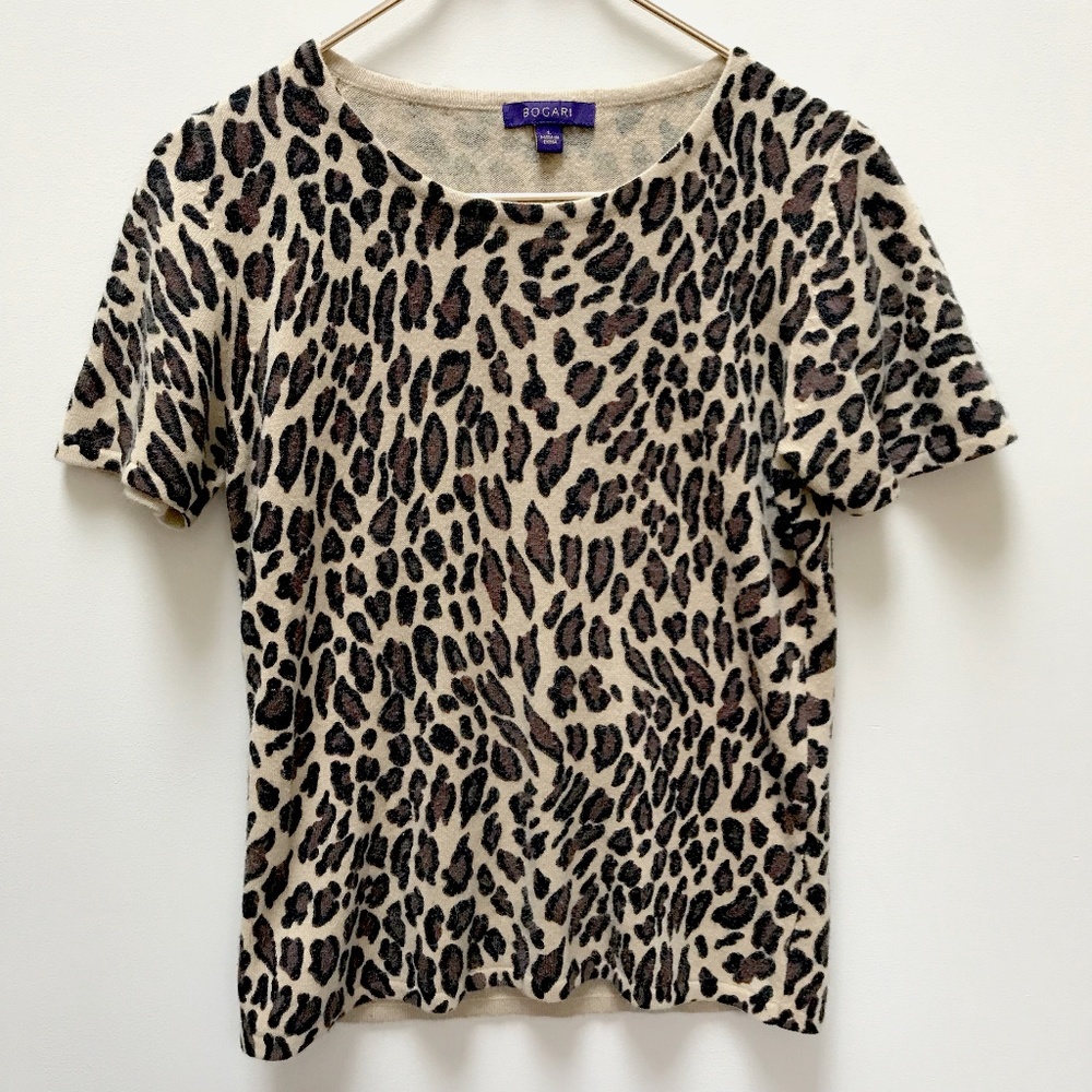 Bogari Short Sleeve Leopard Print Top